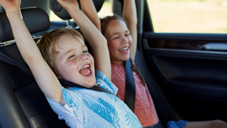 ¿A qué altura pueden ir los niños sin sillita?