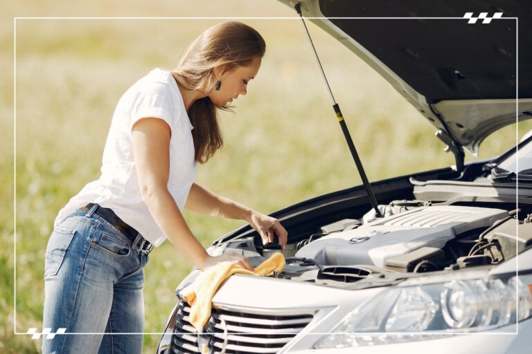 Cómo arrancar un coche con el motor de arranque roto