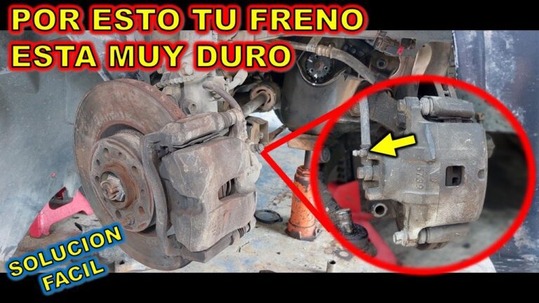 ¿Por qué se queda duro el pedal de freno?