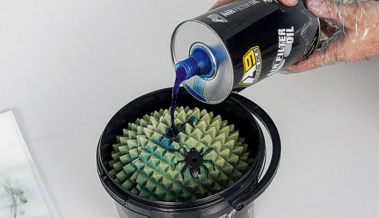 Qué aceite echar al filtro de aire motoazada