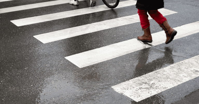 Qué grupo de peatones tiene más riesgo de sufrir un accidente