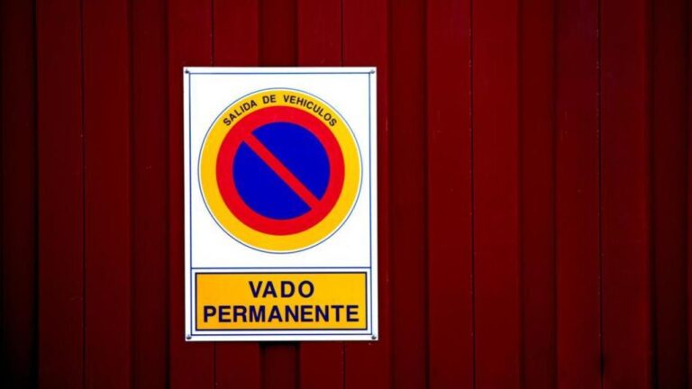 ¿Se puede aparcar en un vado si es tuyo?