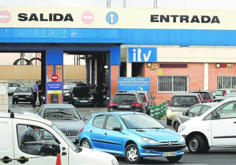 ¿Se puede coger el coche sin ITV pero con cita?