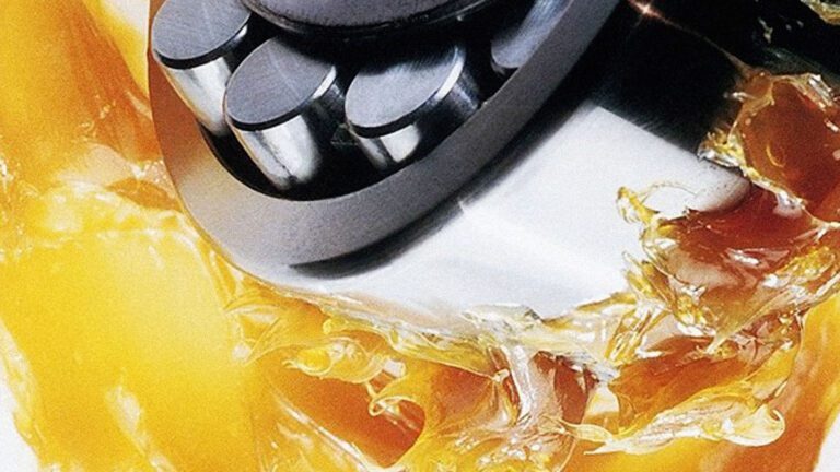 ¿Se puede mezclar aceite hidráulico con aceite de motor?