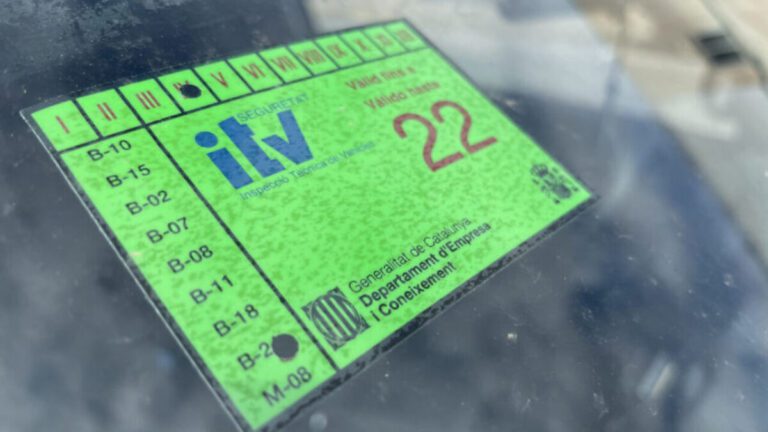 ¿Se puede pasar la ITV antes de que caduque?