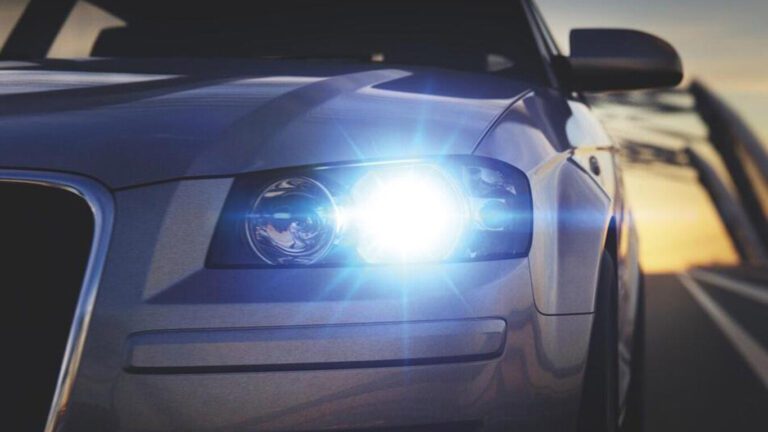 ¿Se puede poner bombillas LED a un coche?
